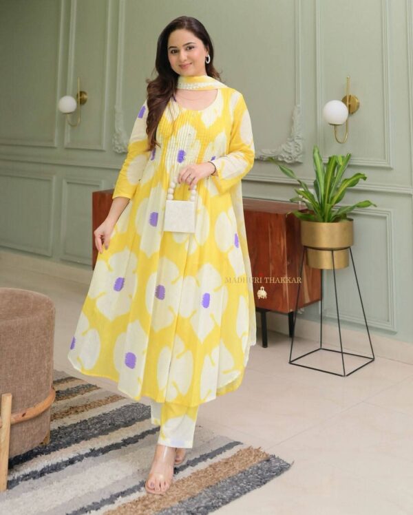 Fulri Three Piece